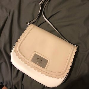 Scallop Kate spade cross body bag